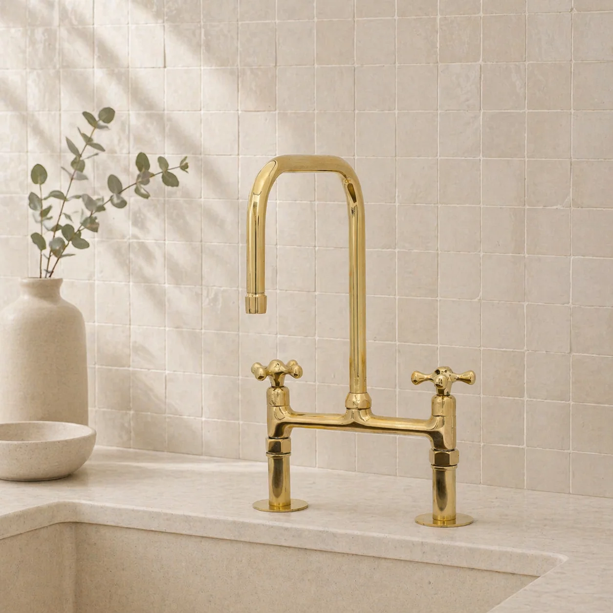 Solid brass kitchen tap